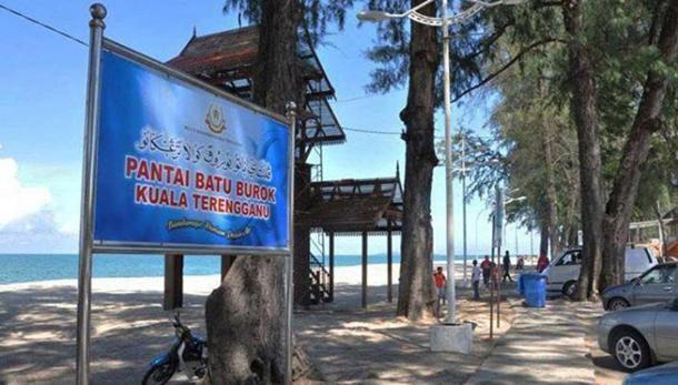 Homestay Kuala Terengganu Rose House Pantai Batu Buruk Exterior foto
